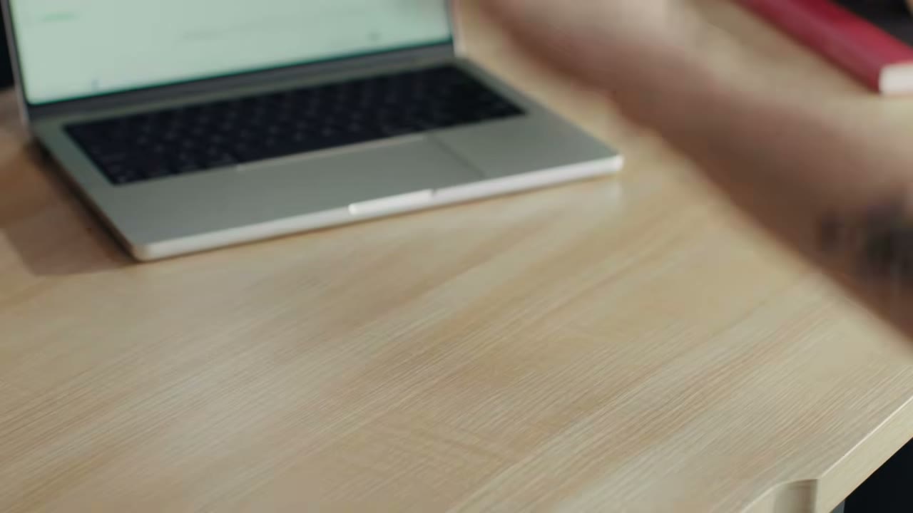 OpenAI Codex Micro:史上第一個實體硬體,$230 機械鍵盤即時顯示 AI 進度